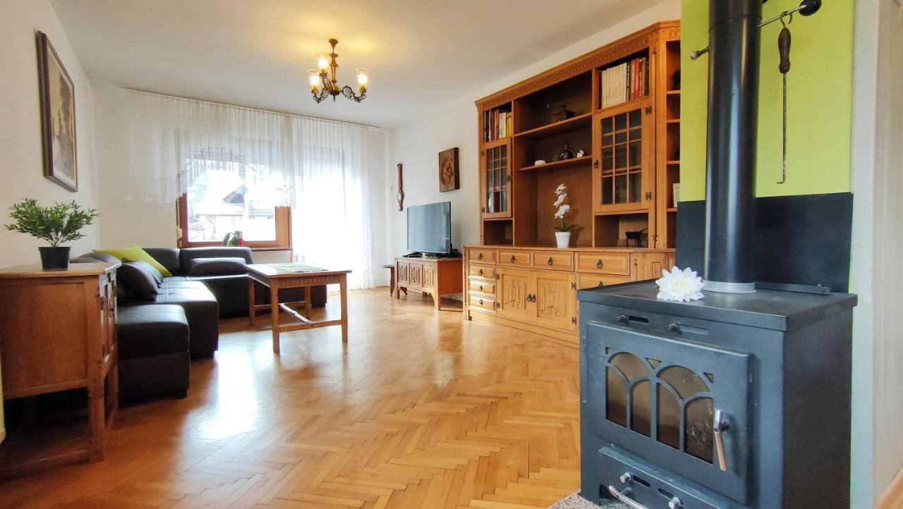 Apartmaji Dora Mojstrana Kültér fotó